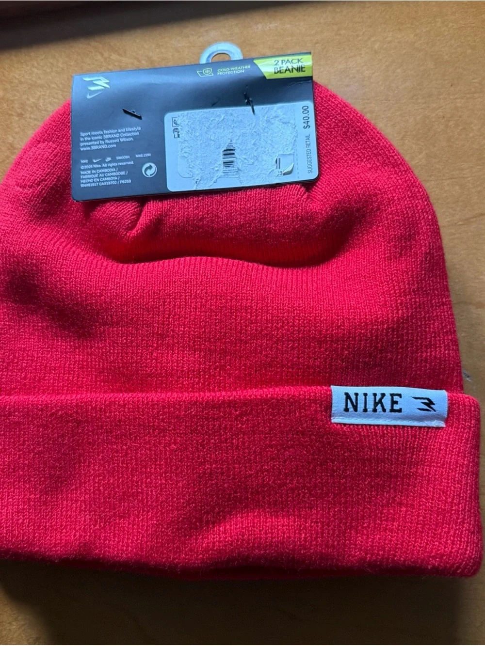 Nike Big Kids Size (8-20) 2-Pack Beanie Set. Black/Red/White Logo. New with Tags